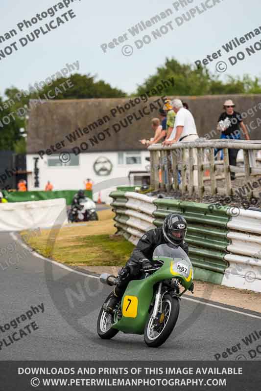 Vintage motorcycle club;eventdigitalimages;mallory park;mallory park trackday photographs;no limits trackdays;peter wileman photography;trackday digital images;trackday photos;vmcc festival 1000 bikes photographs